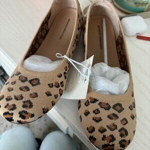 Woman's Knit Ballet Flats